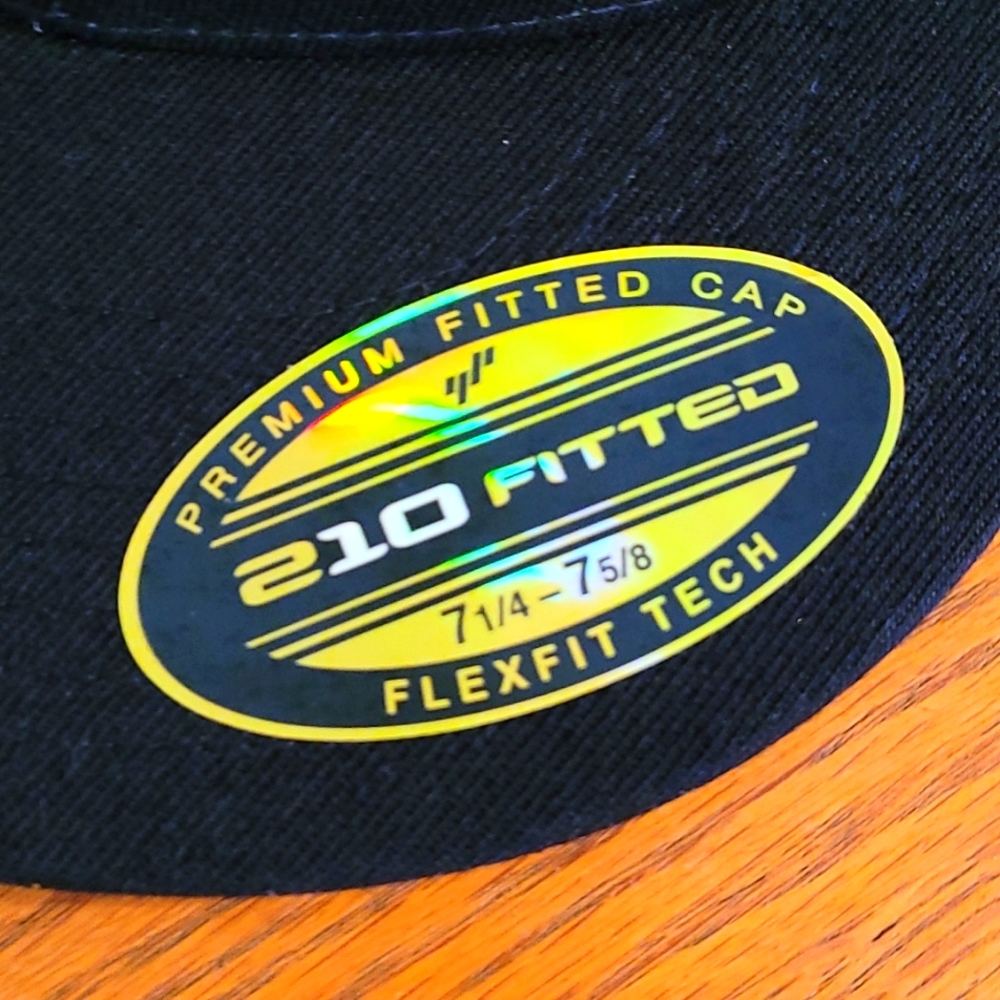 Fitted baseball cap - Picture 2 of 4